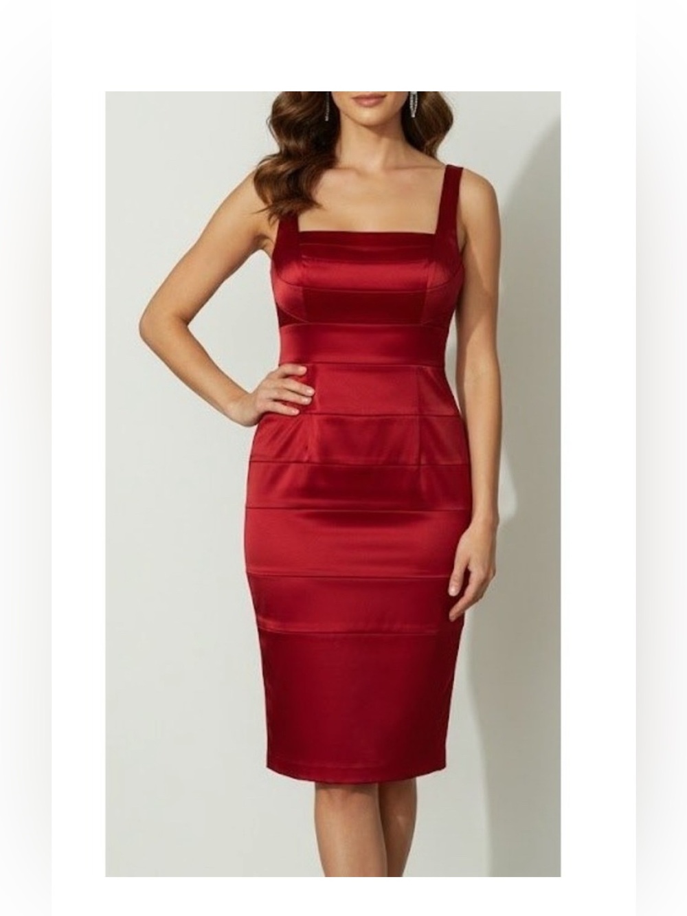 Dressbarn Collection Sz 8
Red Sheath Dress Square Neck
Sleeveless Ruched Sz 12